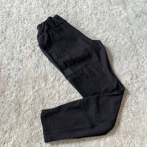 Athleta Headlands Hybrid Cargo Pants